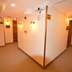 Arsisa Hotel *
